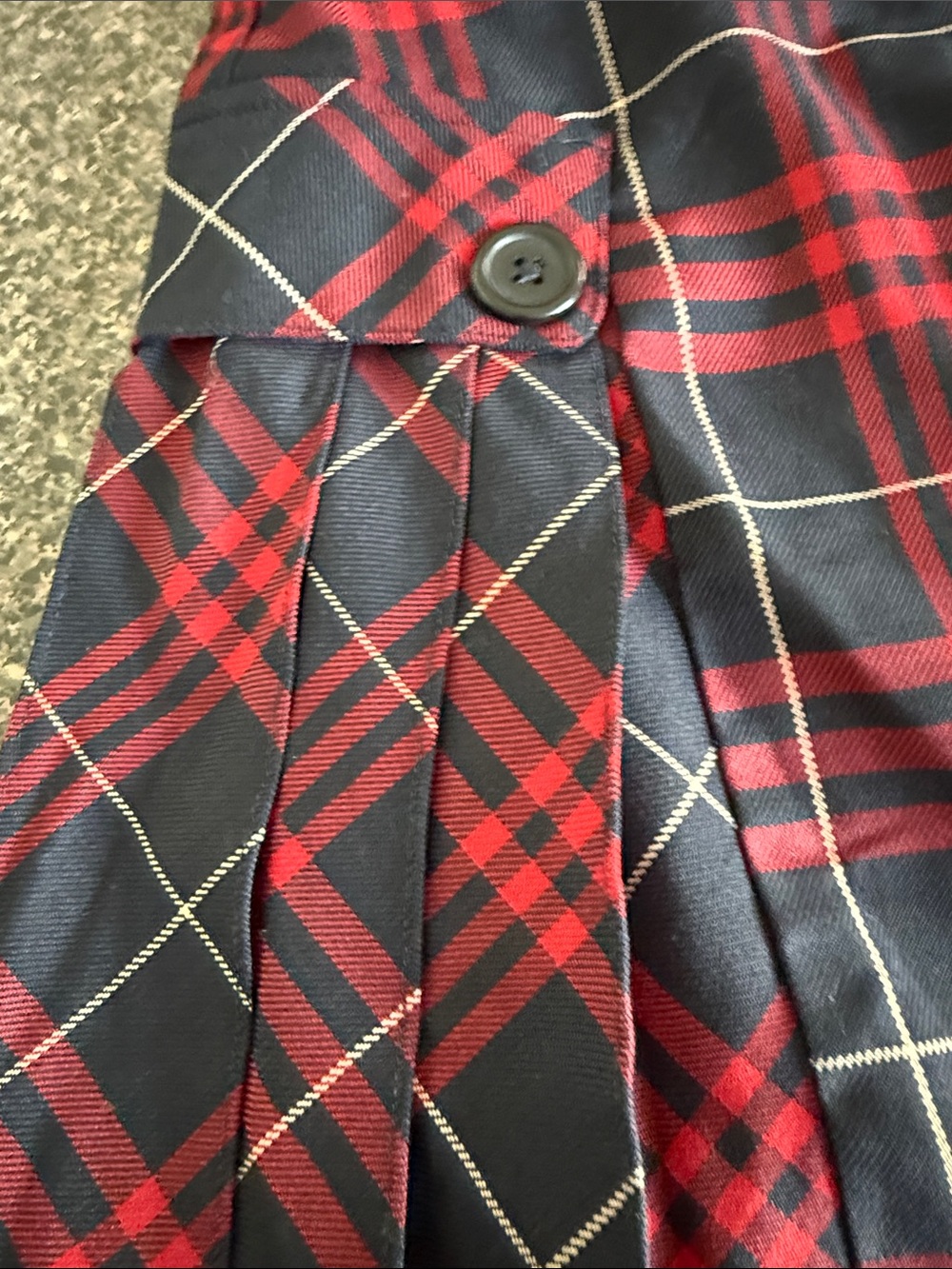 Lands' End Navy and Red Plaid Pleated Mini Skirt altered. - Picture 4 of 11